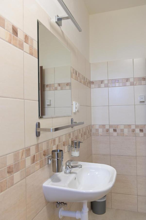 Penzion Svycarsky Dum Sneznik Kamer foto